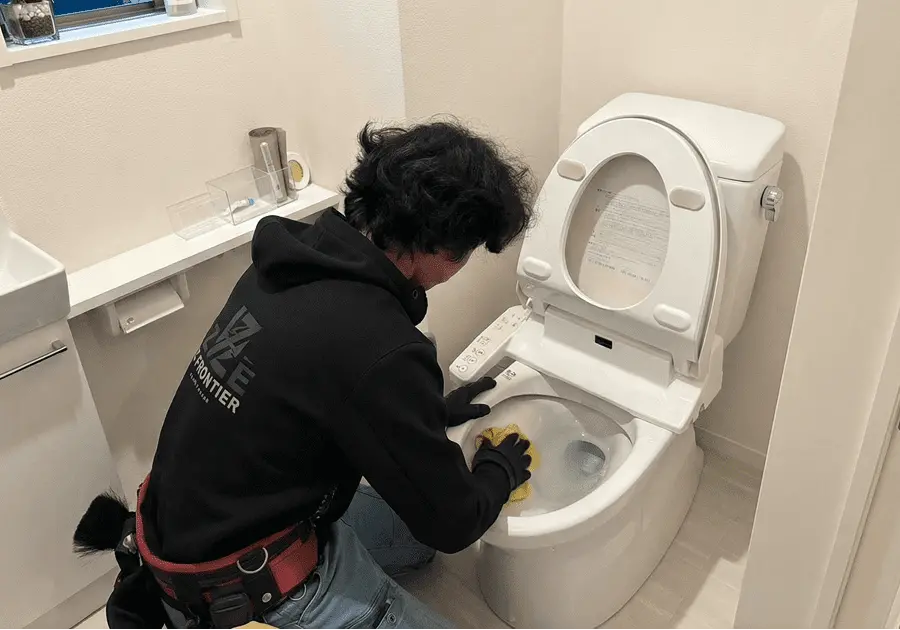 トイレクリーニング